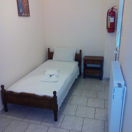 Dionisis Apartments Agia Efimia Luaran gambar